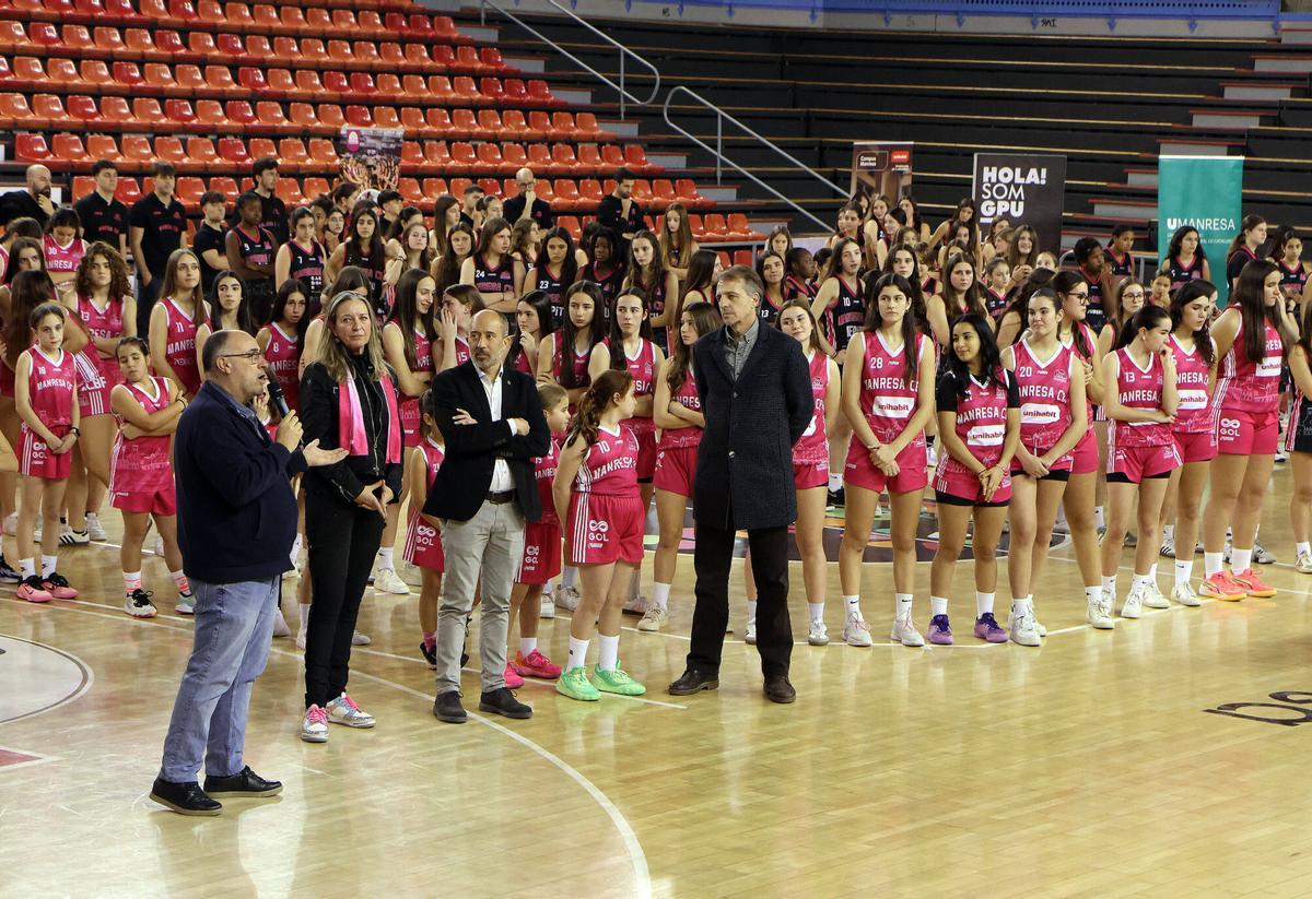 Imatges de la presentació del Manresa Club Bàsquet Femení Imatges de la presentació del Manresa Club Bàsquet Femení