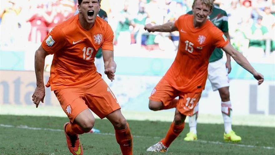 Sneijder y Huntelaar prolongan con crueldad la maldición de México (2-1)