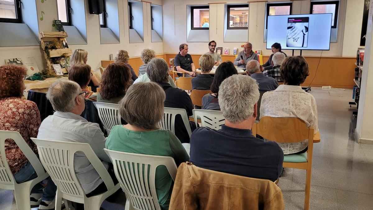 La presentació de "La clau de la papallona", a la Biblioteca Vinyes i Cluet