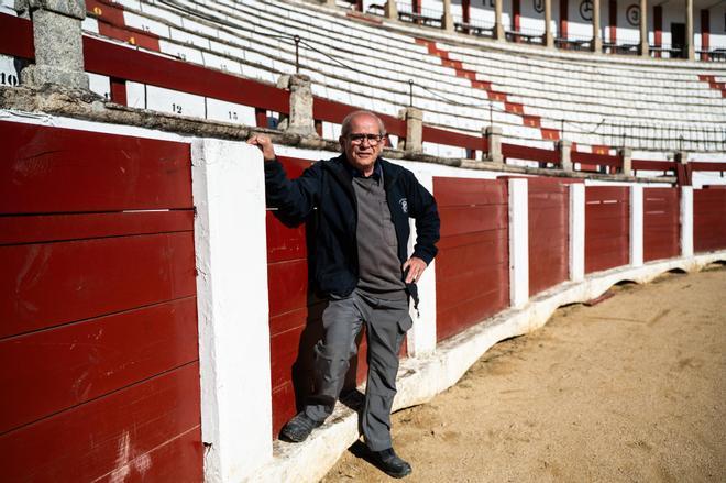 Galería | Carlos Iglesias, el guardián de la plaza de toros de Cáceres