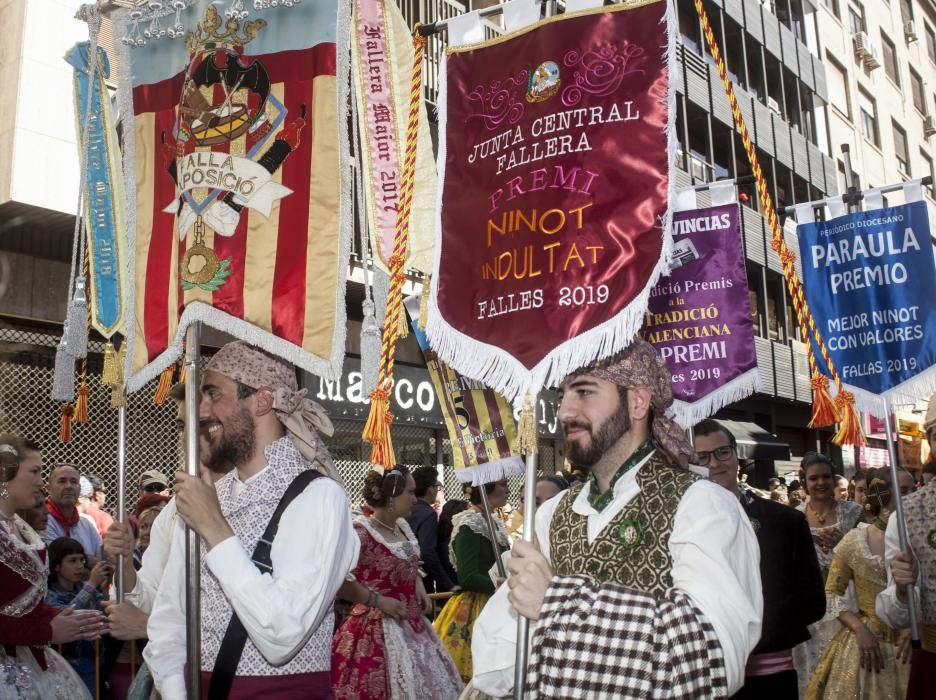 Entrega de premios a las comisiones por las fallas grandes 2019.