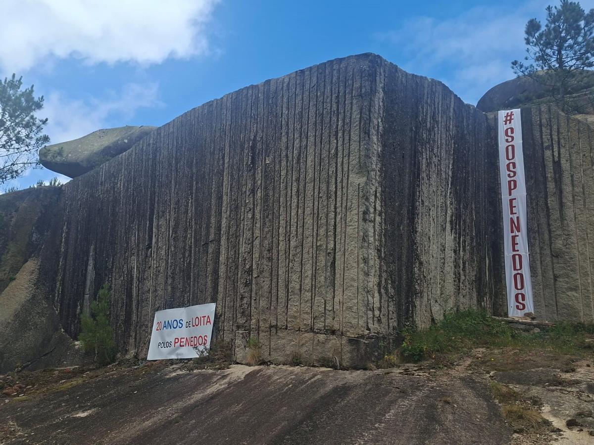 Zona onde se pretendía habilitar unha canteira nos Penedos de Pasarela e Traba.