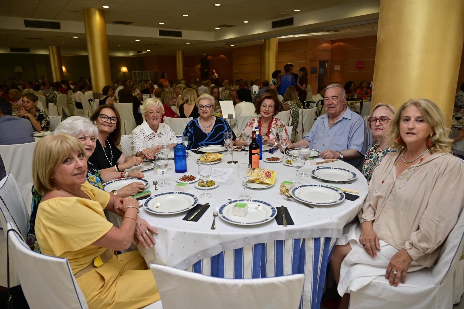 Gala solidaria a beneficio de la Asociación Conta el Cáncer en Castelló