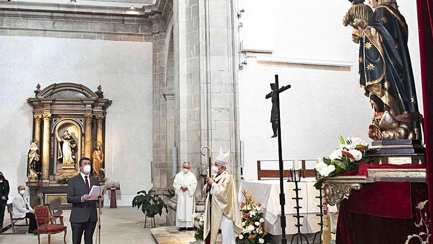 Juan Ignacio Borrego, ayer, en la iglesia de Dominicos.   | // LA OPINIÓN