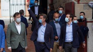 Casado y Rajoy reivindican la gestión de Feijóo del covid-19