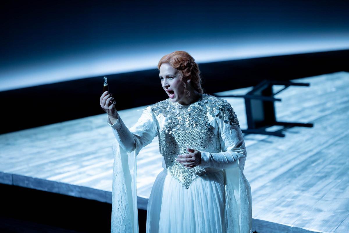 La soprano noruega Lise Davidsen en 'Tristan und Isolde' en el Liceu.
