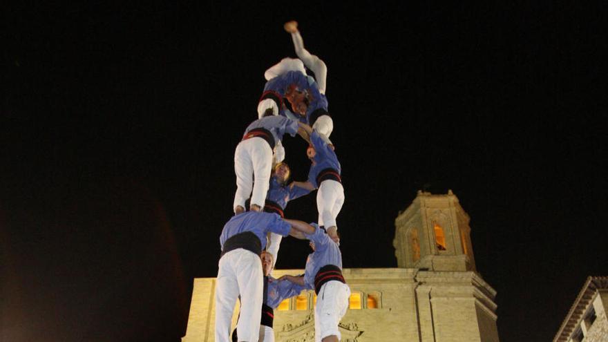 Castell dels Marrecs de Salt a les escales de la catedral