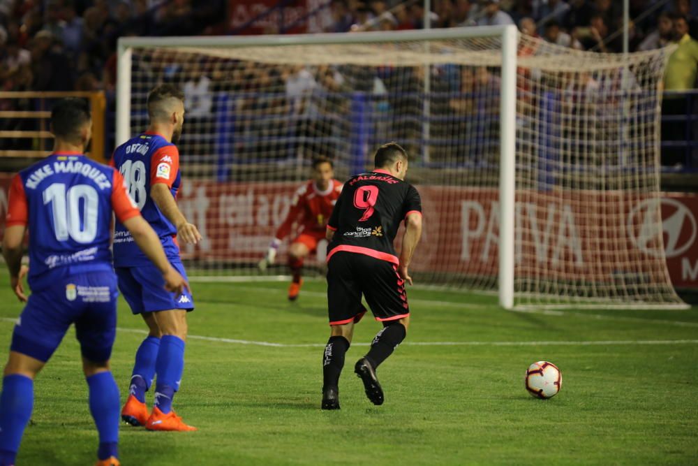 El CD Tenerife al borde del abismo tras perder ante el Extremadura