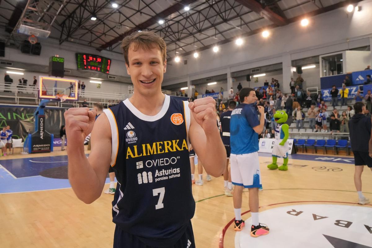 EN IMÁGENES: Así fue la victoria del Alimerka Oviedo Baloncesto en la cancha del Gipuzkoa Basket (79-93)