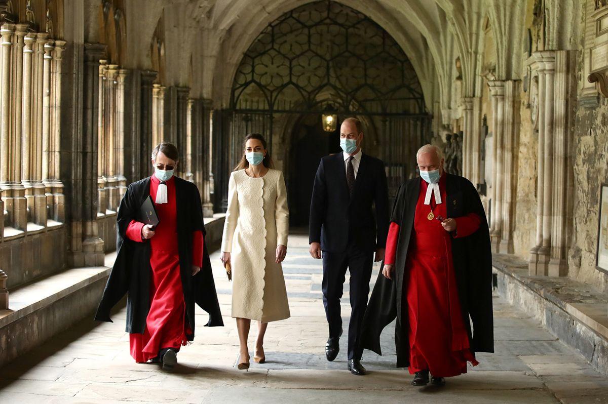 Kate Middleton y el príncipe Guillermo visitan la Abadía de Westminster