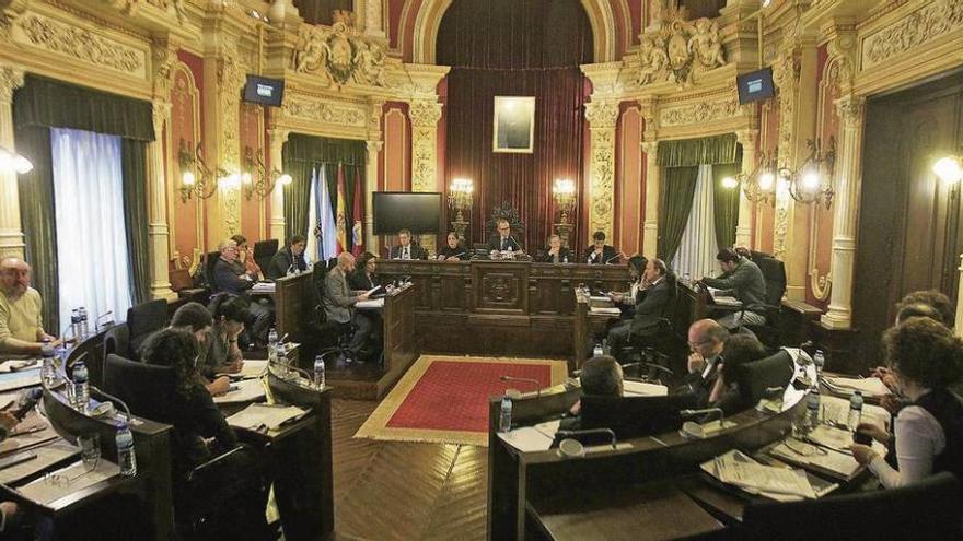 La oposición deja en manos del gobierno la solución de los contenedores subterráneos