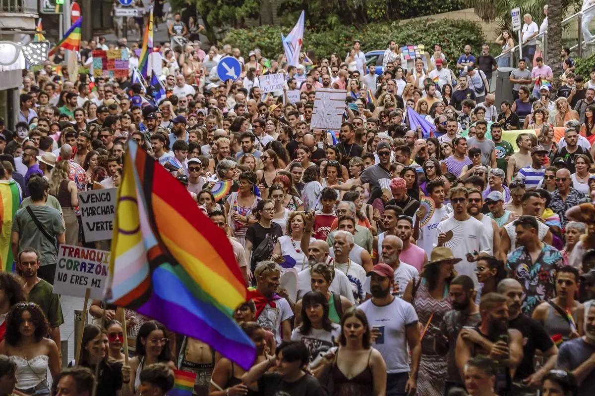 Pride Day 2026 auf Mallorca: Über 2.000 Menschen demonstrieren in Palma