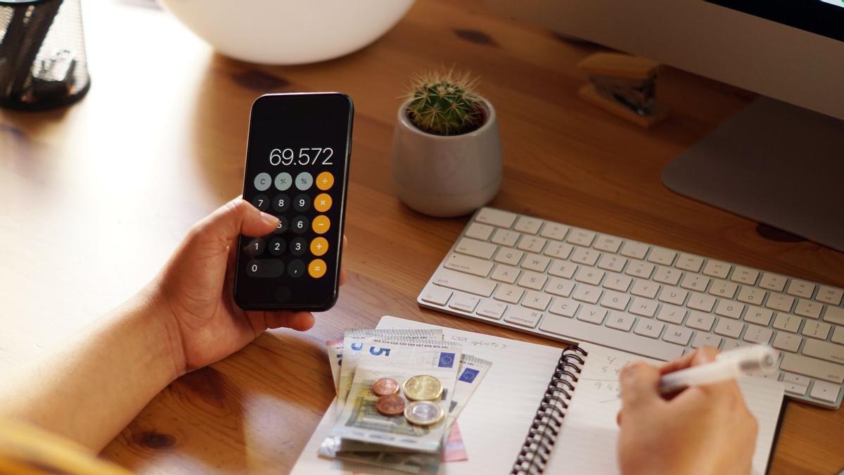 Cobrar el sueldo en 12 o en 14 pagas: misma cantidad anual, distinto reparto del dinero