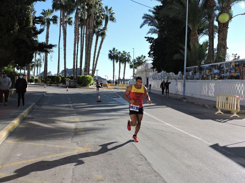 Estos todas las imágenes de la Media Maratón de Águilas