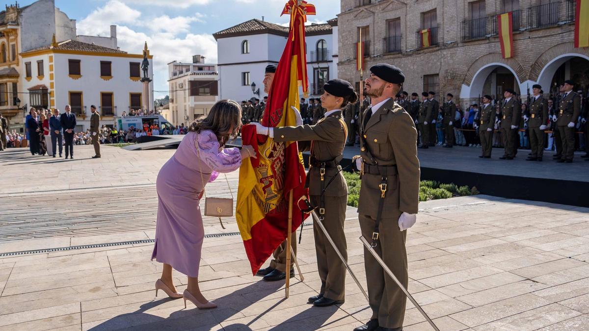 Jura de bandera para personal civil en Baena