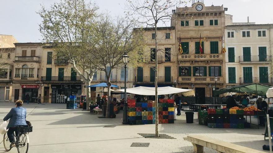 Una imagen de la PlaÃ§a d&#039;Espanya de Llucmajor.