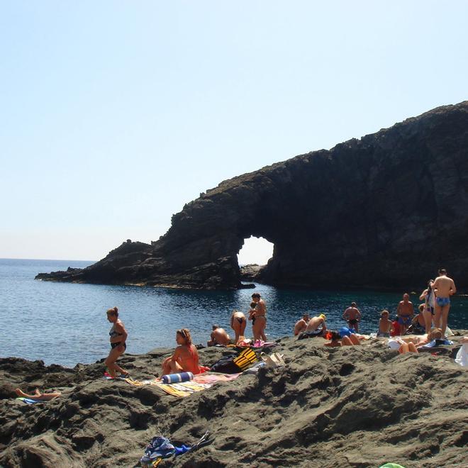 Arco del elefante isla de Pantelleria