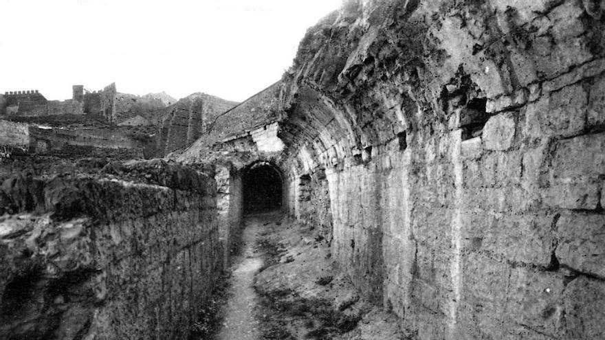Donació de troballes arqueològiques al Sagunt de fa un segle