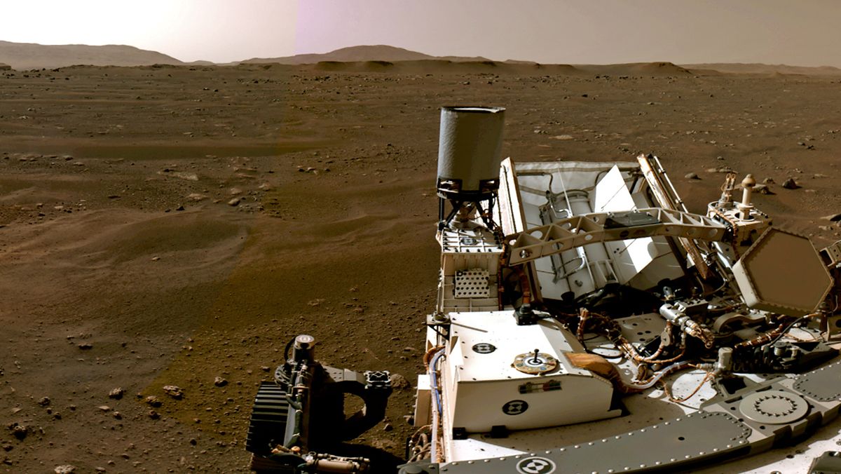 El 'Perseverance' explora la árida superficie de Marte