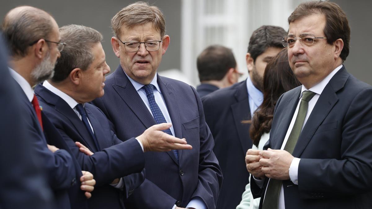 De izquierda a derecha, los presidentes de Aragón, Javier Lambán; Castilla-La Mancha, Emiliano García-Page; la Comunidad Valenciana, Ximo Puig, y Extremadura, Guillermo Fernández Vara, en una imagen de archivo.