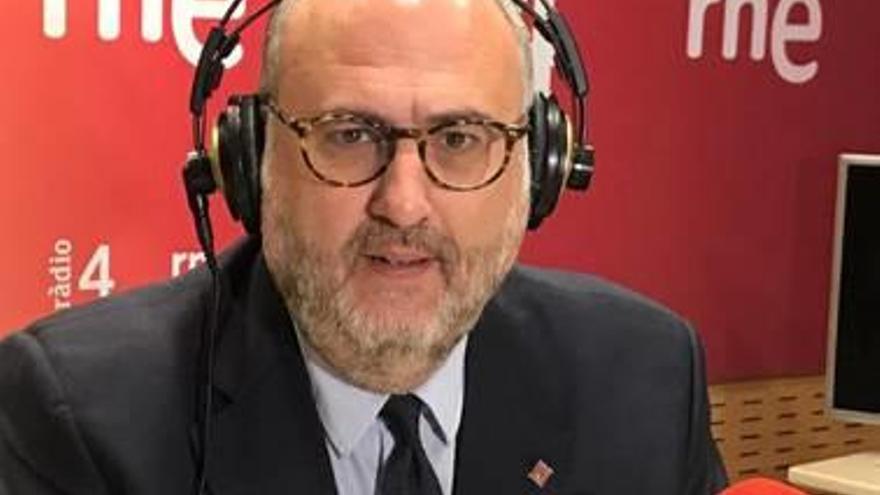 Eduard Pujol, a l&#039;emissora «Ràdio 4».