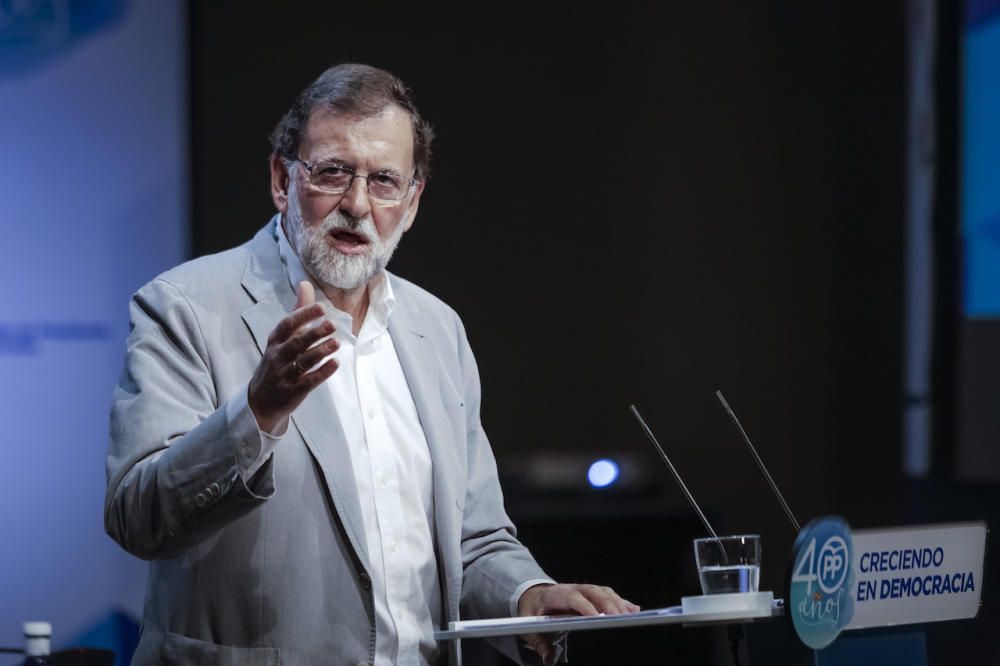 Rajoy exige en Palma que Cataluña cumpla la ley