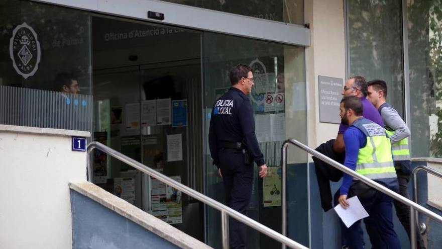 El juez centra su investigación en el cuartel de la Policía Local, en San Fernando.