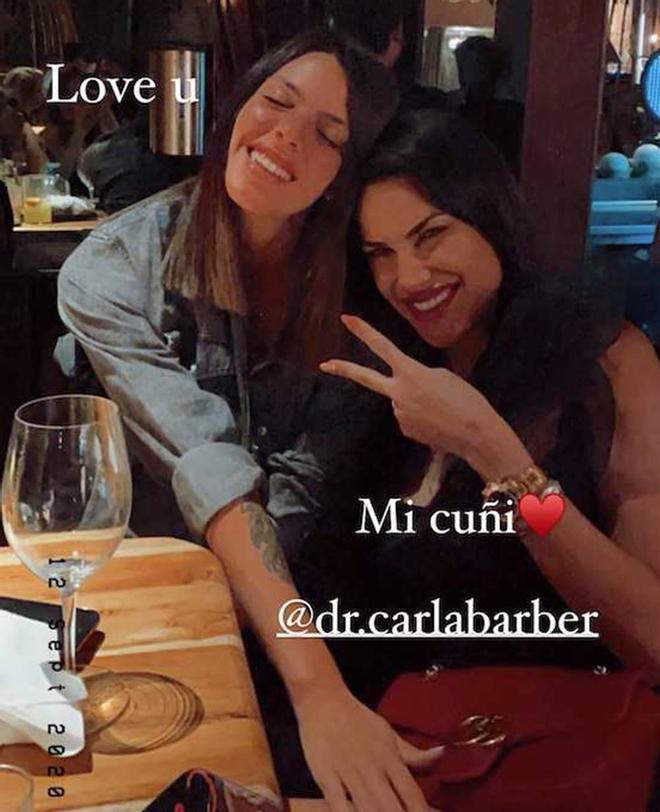 Carlar Barber y Laura Matamoros de cena