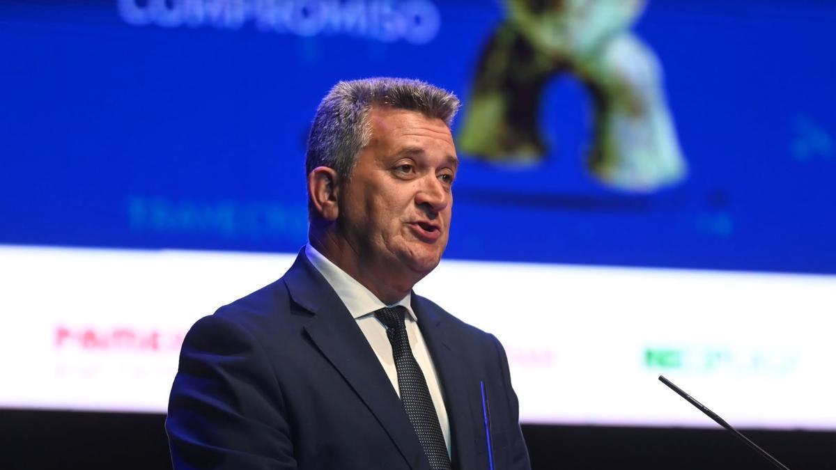 Martínez Mus, durante su intervención en la gala. / KMY ROS