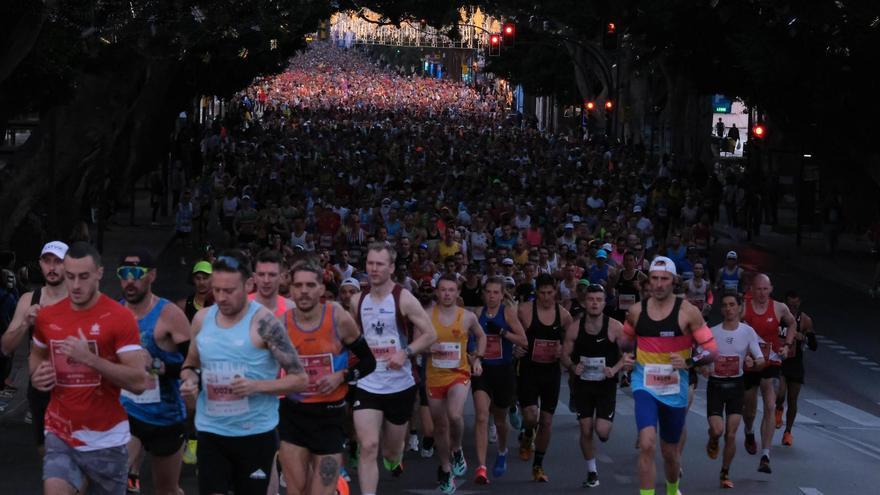 Charles Mneira y Pamela Jepkosgei, ganadores de la Maratón de Málaga 2023