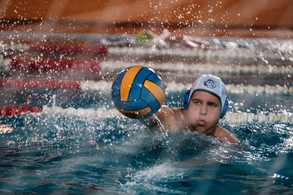 Entrenamiento del C.N. Eivissa Waterpolo