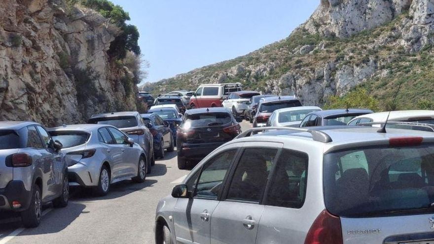 Una cala de postal con aguas turquesas: está en Alicante y arrasa en Instagram