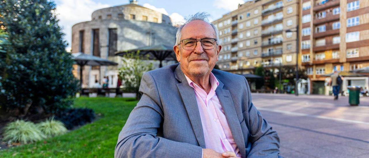 &quot;Hay que llevar el trono con el rigor que representa y no meterse en un circo&quot;