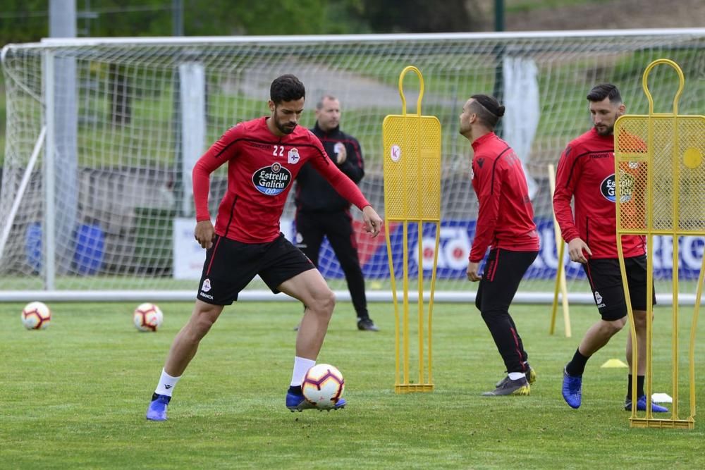 Los jugadores aumentan el ritmo en una nueva sesión para preparar la visita del Extremadura UD el próximo domingo a Riazor.