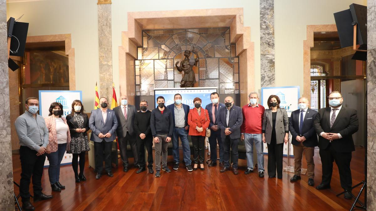 Los 16 alcaldes y alcaldesas participantes en el I Foro de Municipalismo de la provincia de Zaragoza organizado por EL PERIÓDICO DE ARAGÓN.