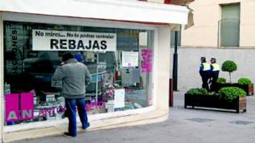 El Ayuntamiento impulsa las rebajas con aparcamiento gratis para los clientes