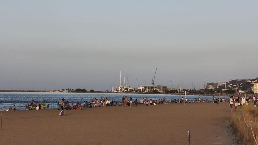 &quot;Nit de Sant Joan&quot; sin incidencias ni fuego en las playas de Dénia