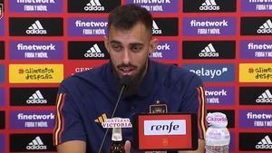 Borja Iglesias, en la rueda de prensa con la selección española. 