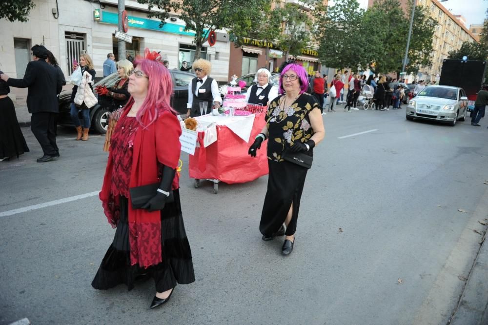 Vistabella saca su carnaval a las calles