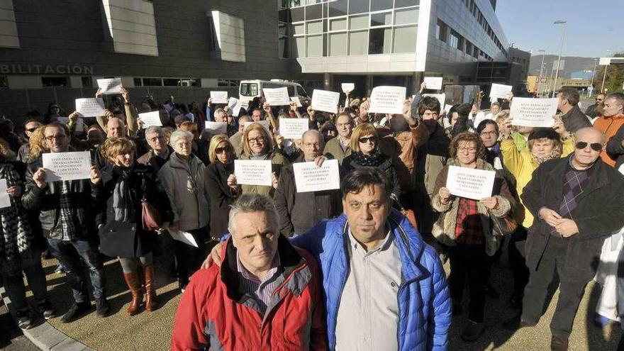 Los empleados despedidos, durante la protesta realizada hace unas semanas.