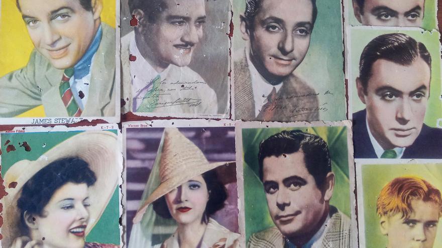 Donan al archivo de Alcantarilla 45 bonitos cromos y carteles del cine de los 50