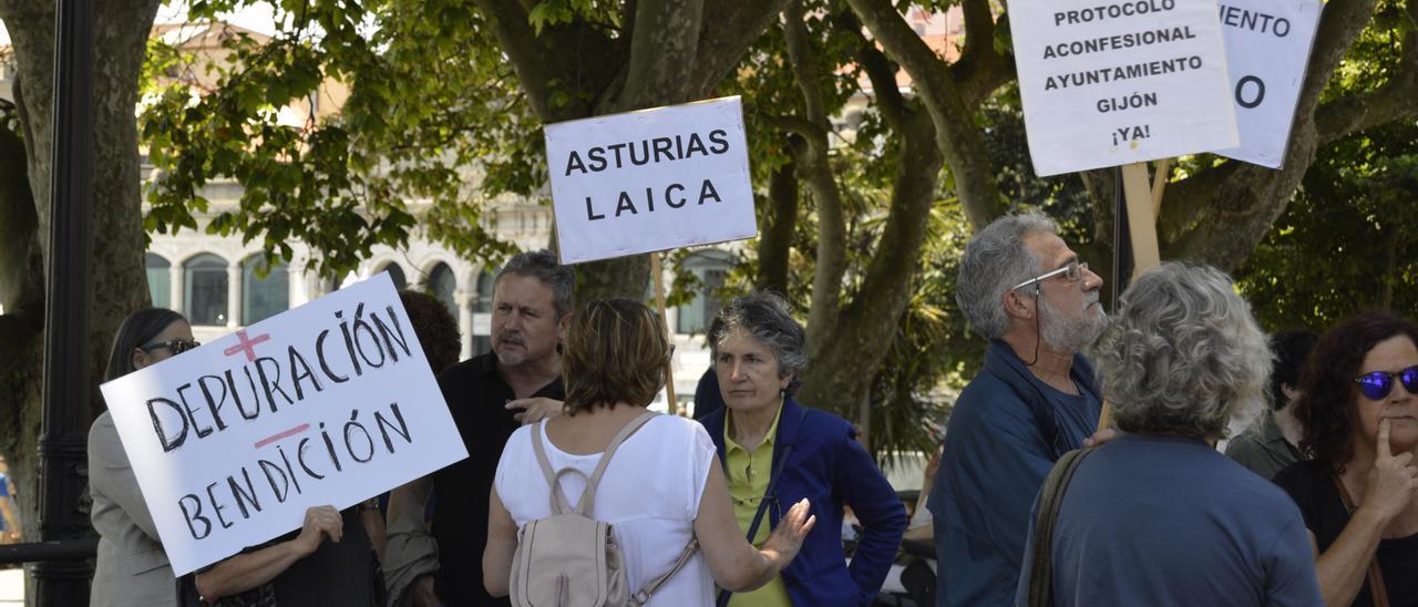 Una de las manifestaciones de Asturias Laica, en una imagen de archivo.