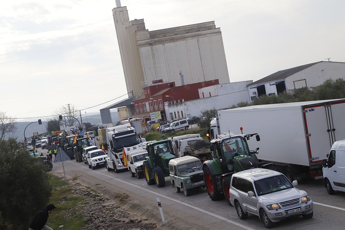 Concentración de agricultores en Santa Cruz