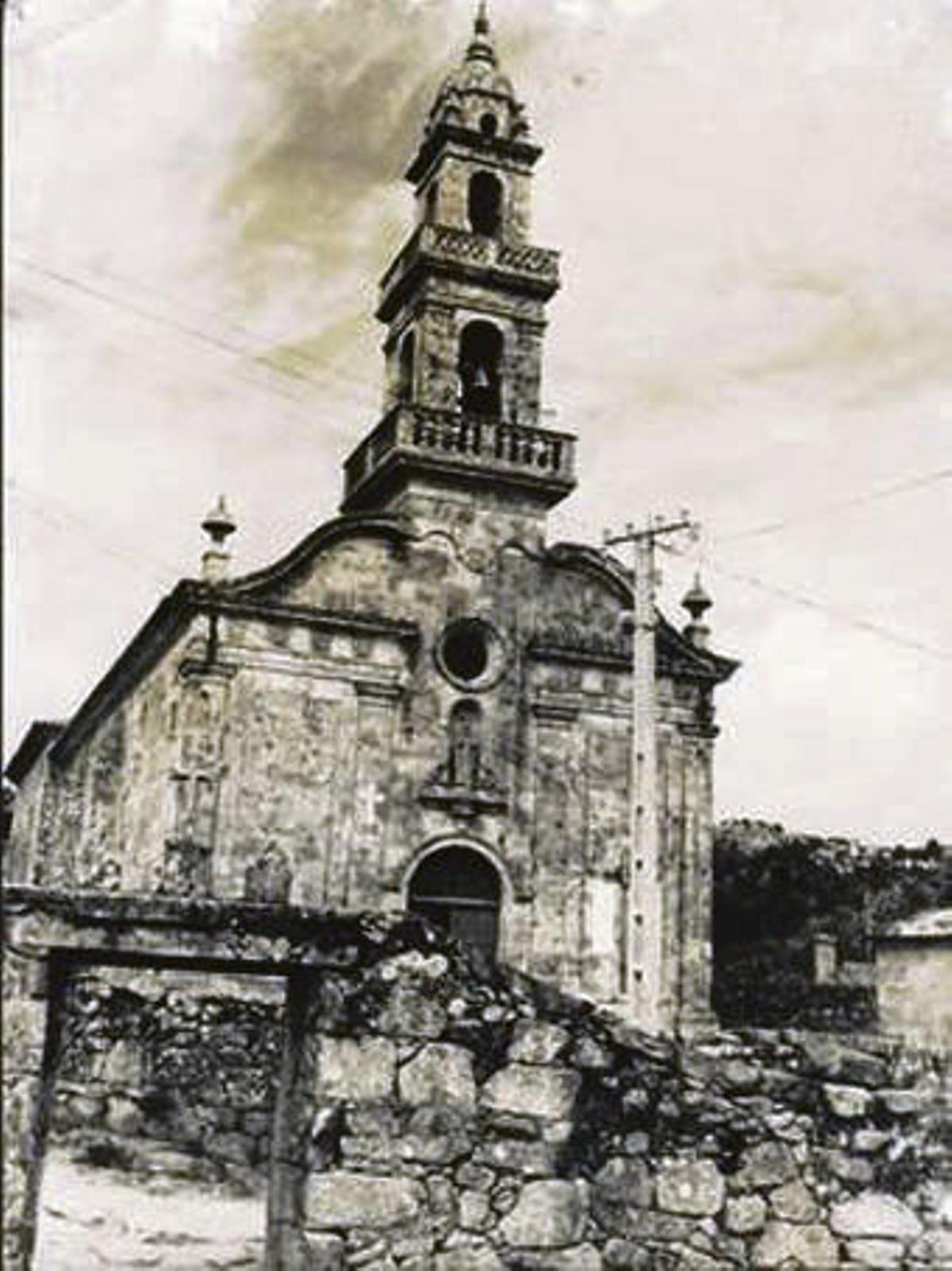 A nova igrexa de Aldán e a caída do campanario
