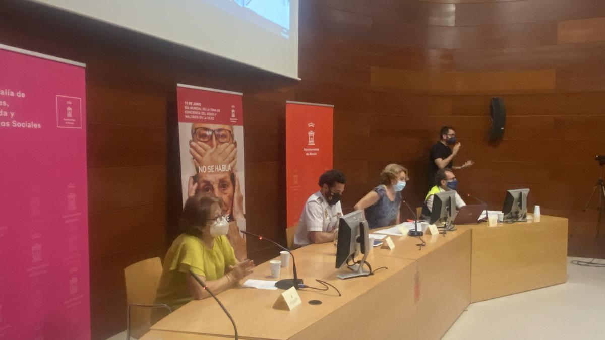 Un momento de la mesa redonda de ayer.