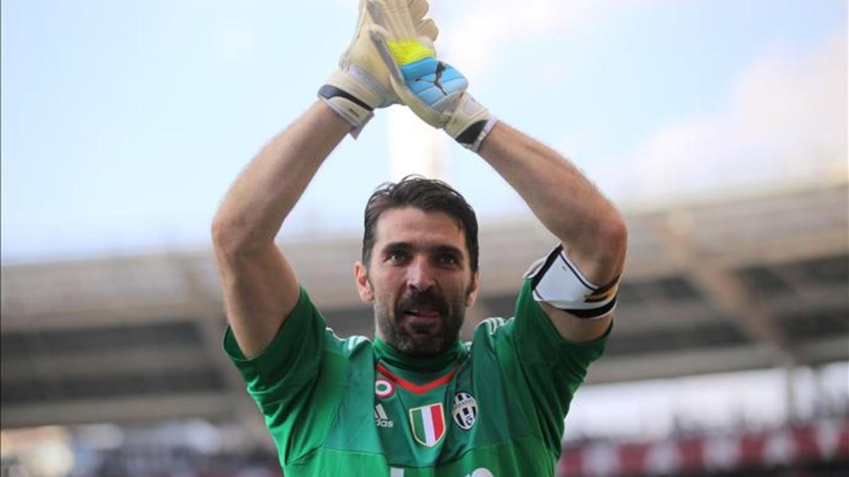 Buffon dio una nueva muestra de su grandeza deportiva