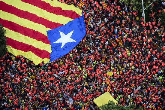 La manifestació de la Diada omple la Diagonal