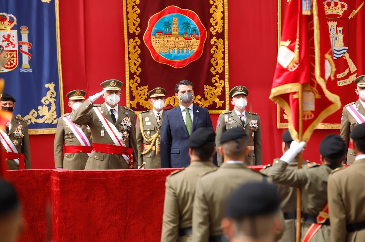 Más de 600 civiles juran bandera en Córdoba