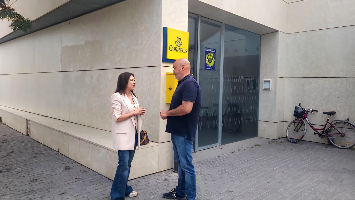 La concejala Agustina Rodríguez, en el centro social de San Bartolomé
