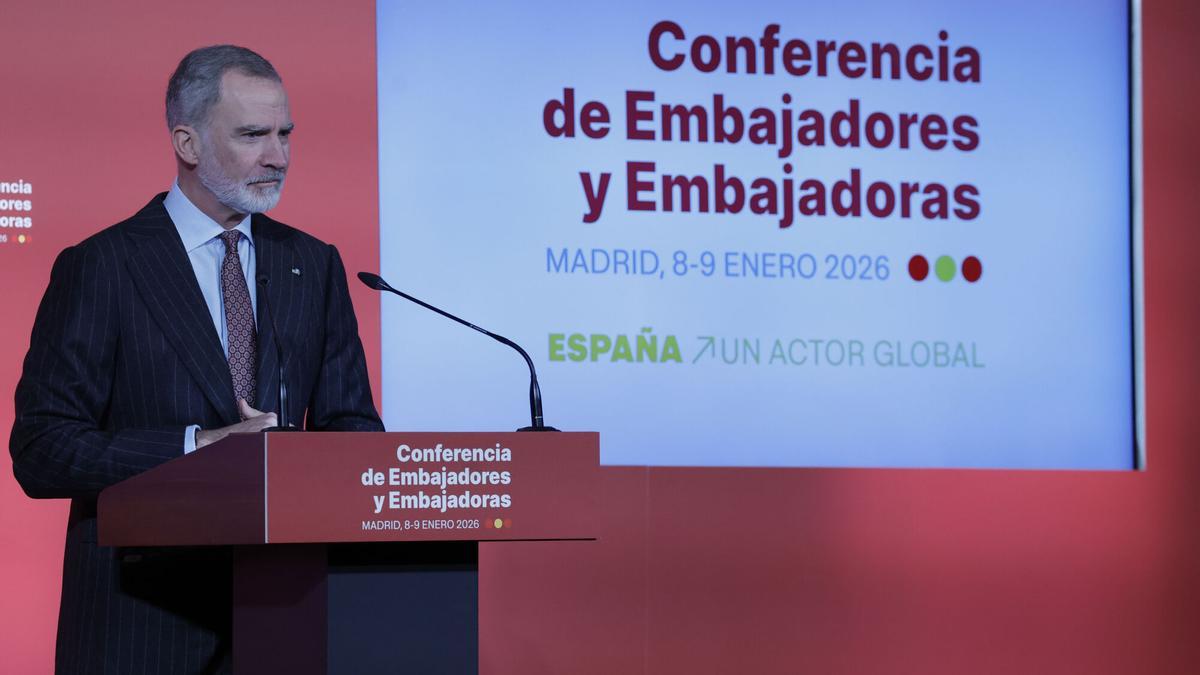 Felipe VI, este viernes, en el Ministerio de Exteriores, en Madrid, ante los embajadores españoles.